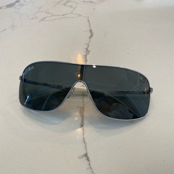 Ray-Ban Sunglasses